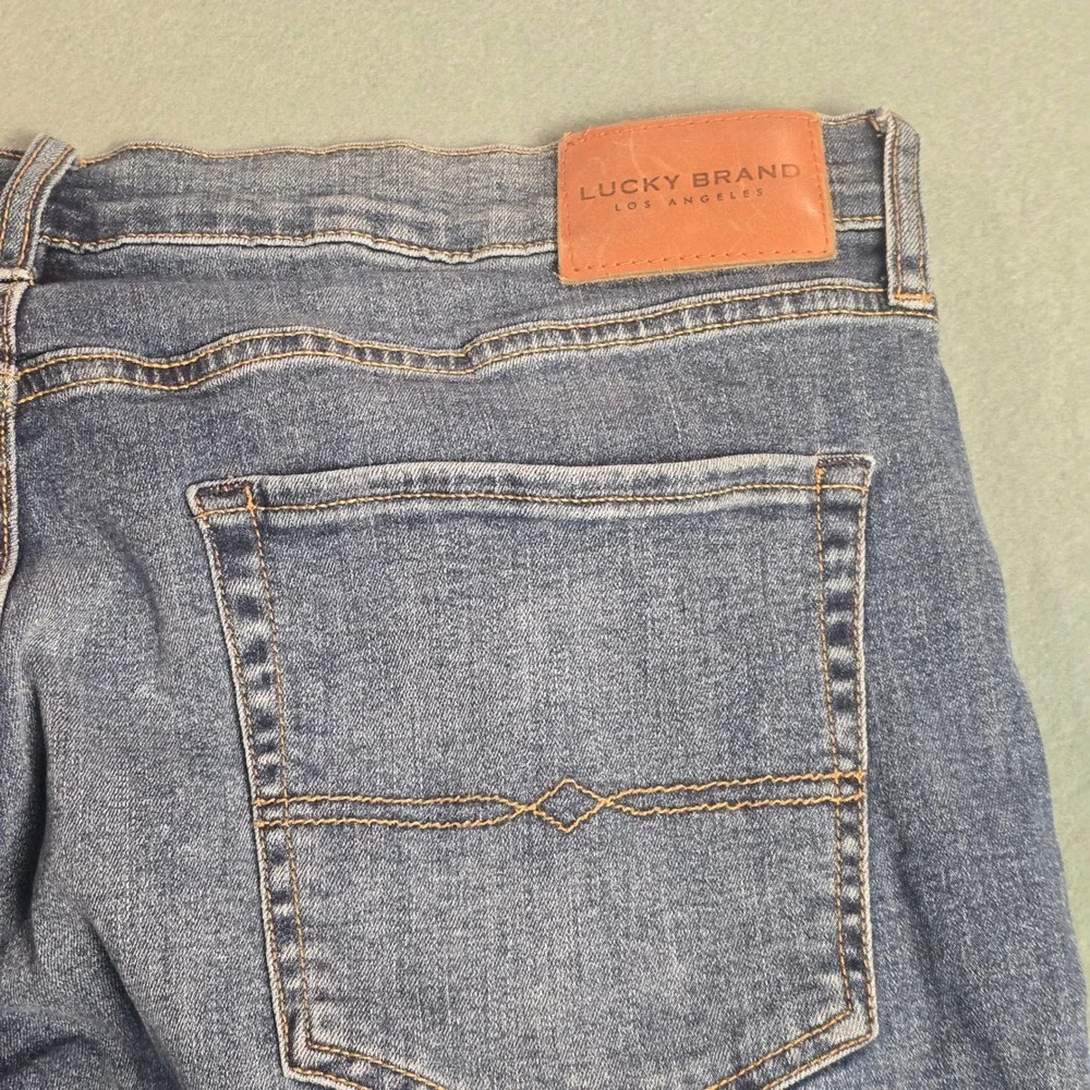 Lucky Brand 221 Straight Leg Jeans Mens 40x32‎ Medium Wash Blue Denim Pants
